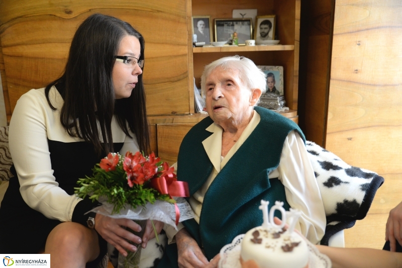 Kató néni 107 éves
