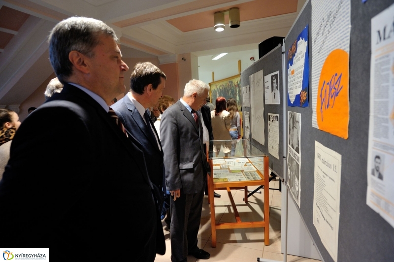 Volt egyszer egy rendszerváltás c. kiállítás a Múzeumban