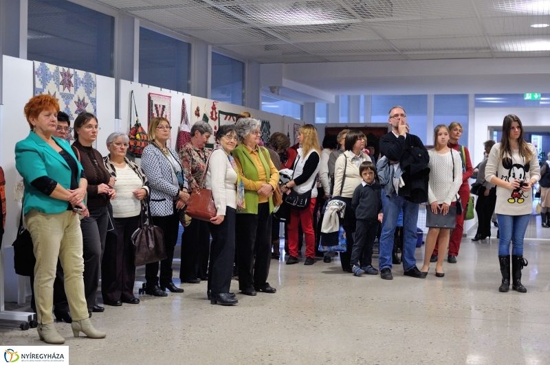 Foltkiállítás a Váci Mihály Kulturális Központban