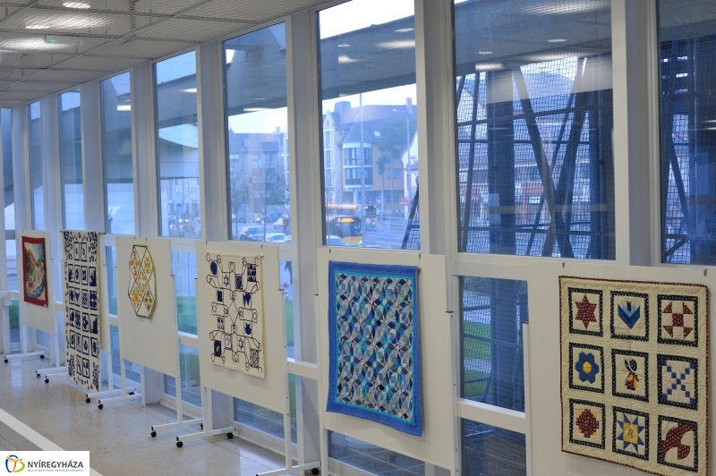 Foltkiállítás a Váci Mihály Kulturális Központban