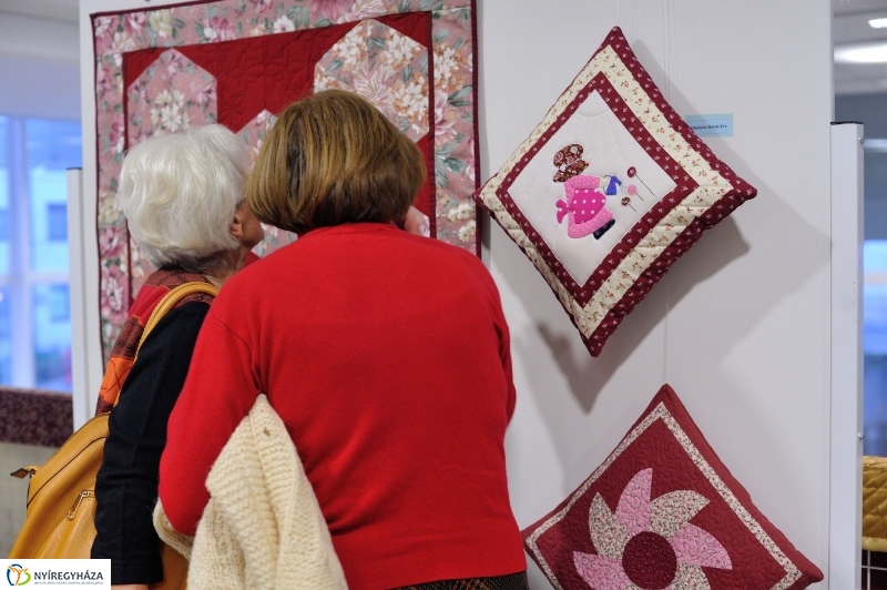 Foltkiállítás a Váci Mihály Kulturális Központban