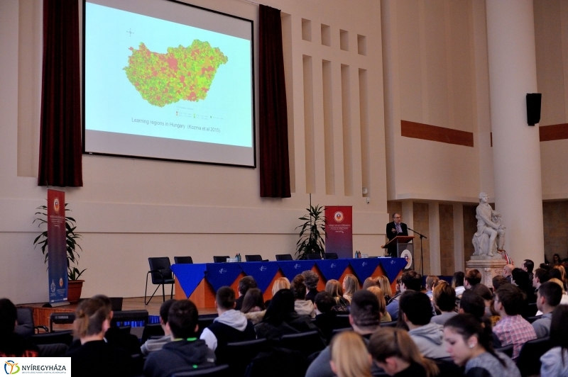 A Magyar Tudomány Ünnepe a Nyíregyházi Főiskolán