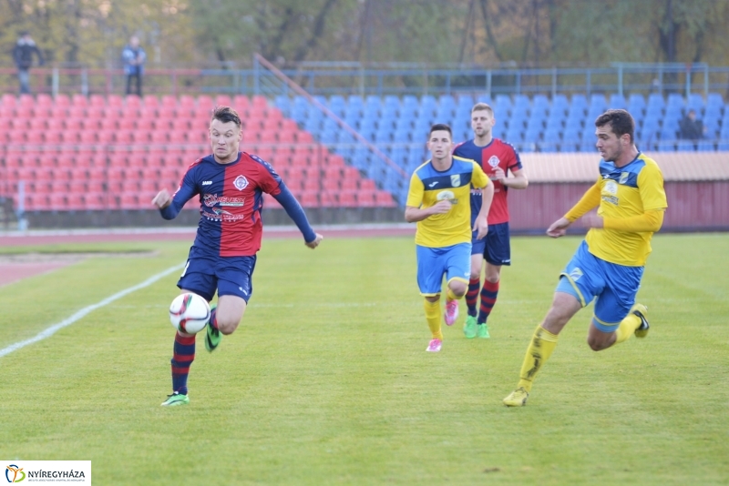 Spartacus-Kazincbarcika futball mérkőzés Nyíregyházán