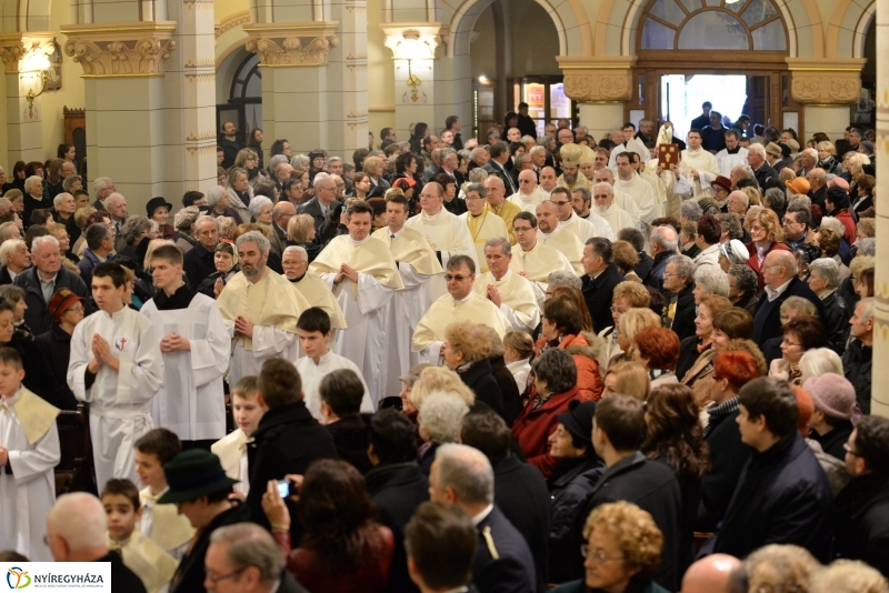 Székfoglaló szentmise a Magyarok Nagyasszonya Társszékesegyházban
