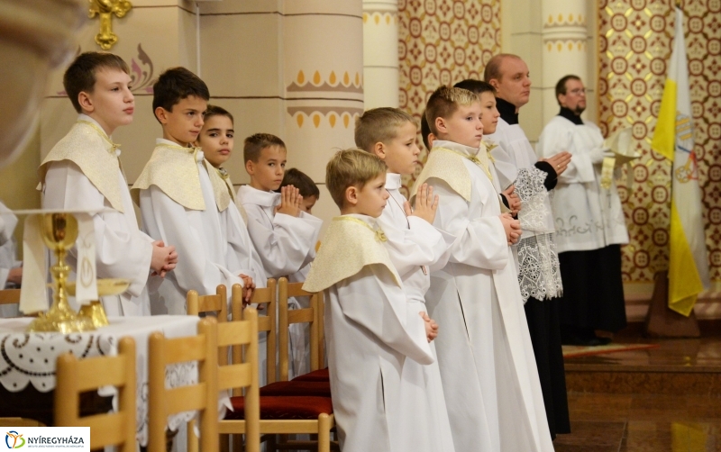 Székfoglaló szentmise a Magyarok Nagyasszonya Társszékesegyházban