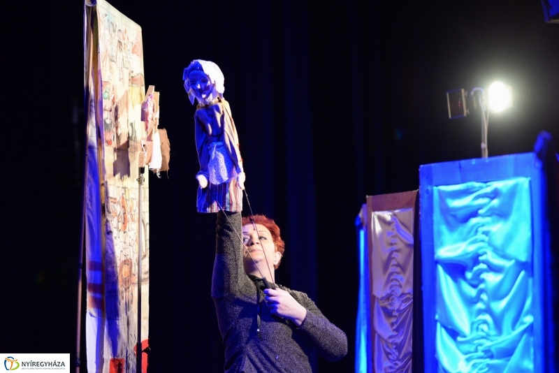 Mátyás az igazságos-bábelőadás a VMKK-ban