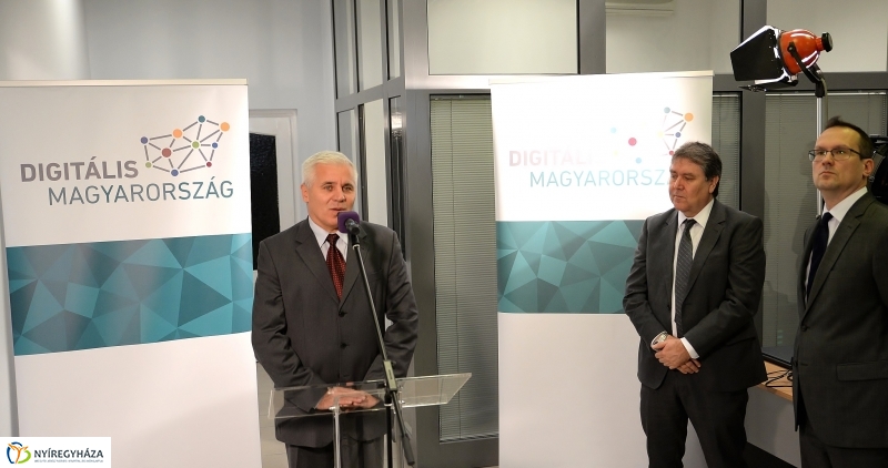 Digitális Magyarország-Programiroda megnyitó Nyíregyházán