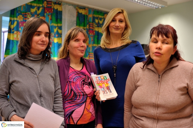 A szeretet hangja - adventi felolvasás