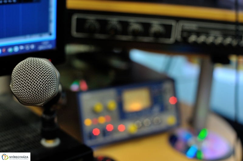 A szeretet hangja - adventi felolvasás