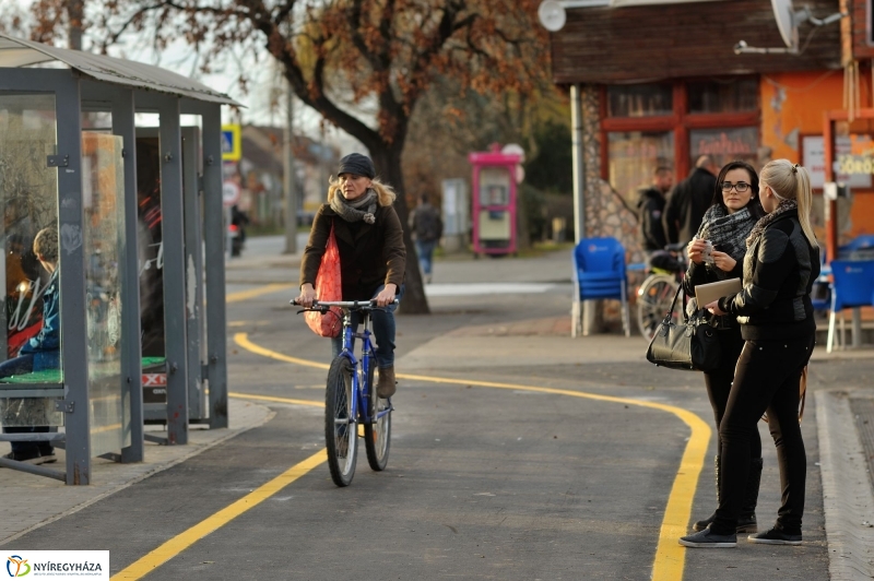 Felújított járdaszakasz a Rákóczi utcán