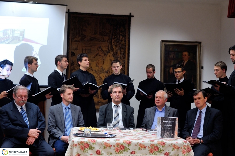 Bene János - Csutkai Csaba  Házadba léphetek I.  közös könyvbemutatója