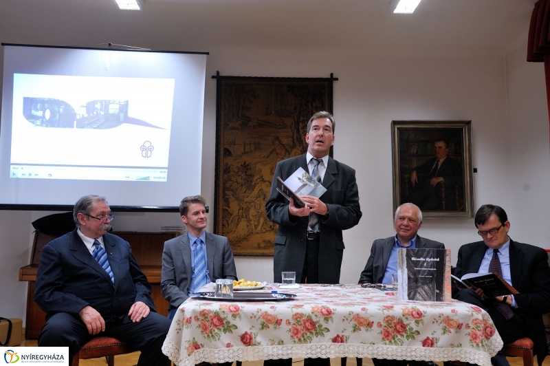 Bene János - Csutkai Csaba  Házadba léphetek I.  közös könyvbemutatója