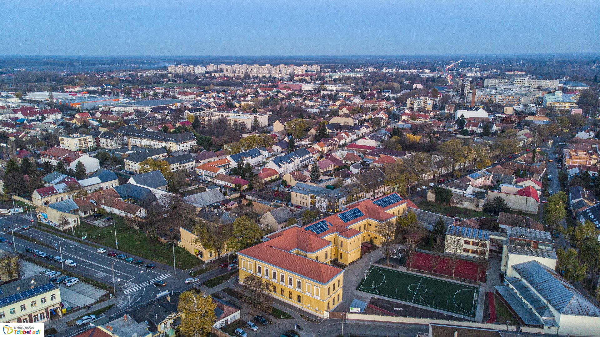 3 méterrel a város felett