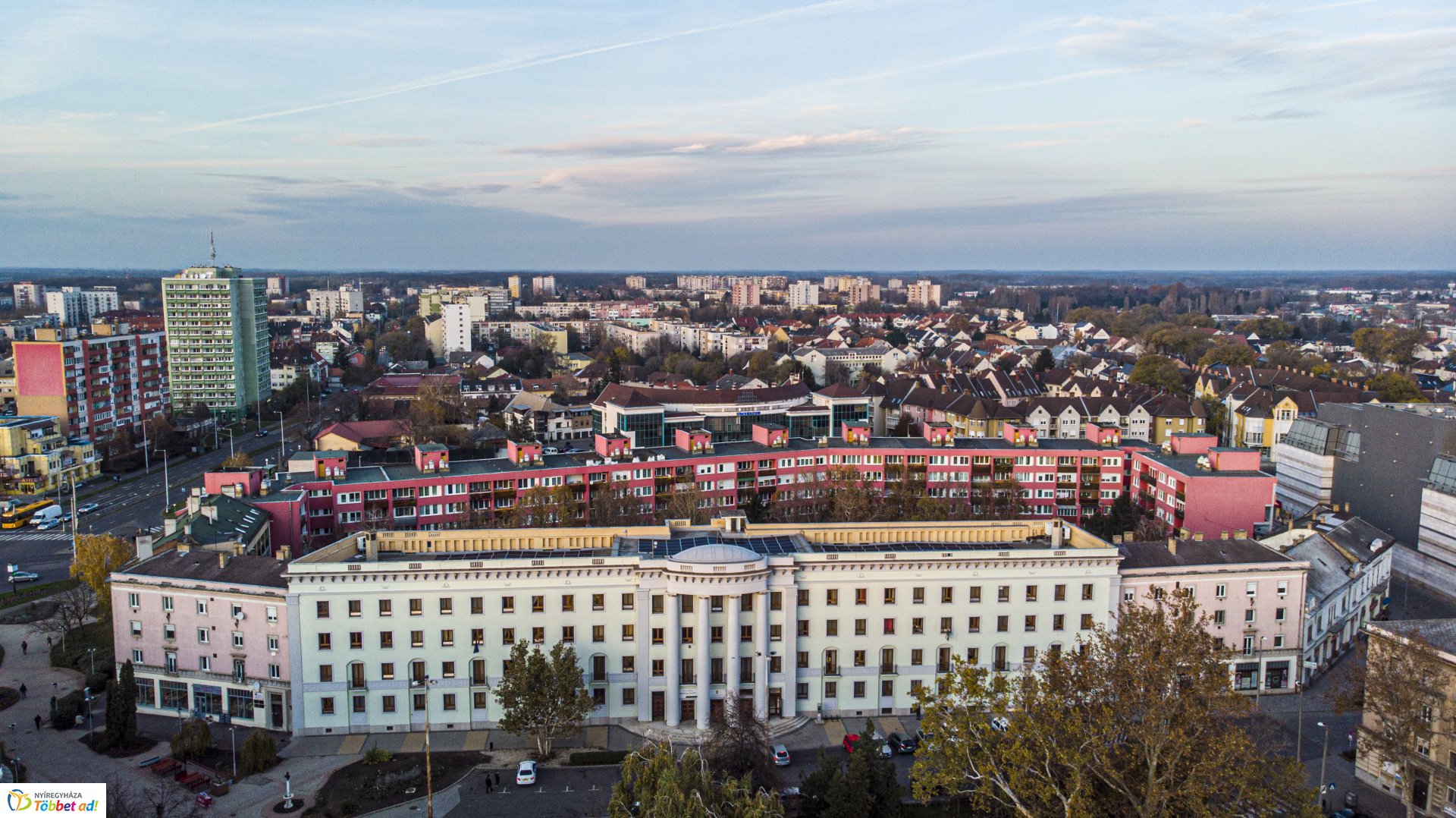 3 méterrel a város felett