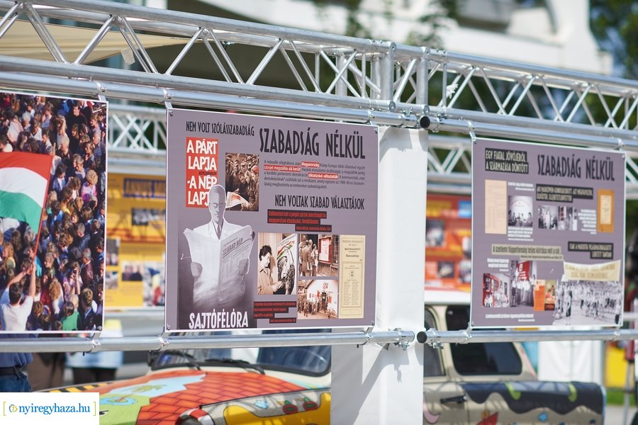 30 éve szabadon - kiállítás megnyitó