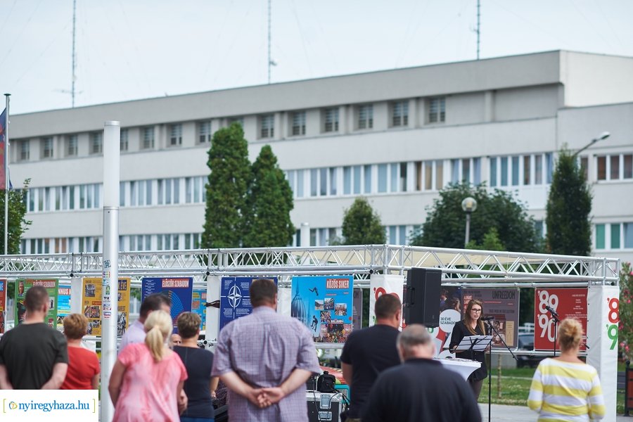 30 éve szabadon - kiállítás megnyitó