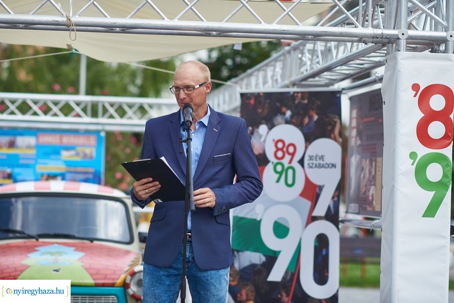 30 éve szabadon - kiállítás megnyitó