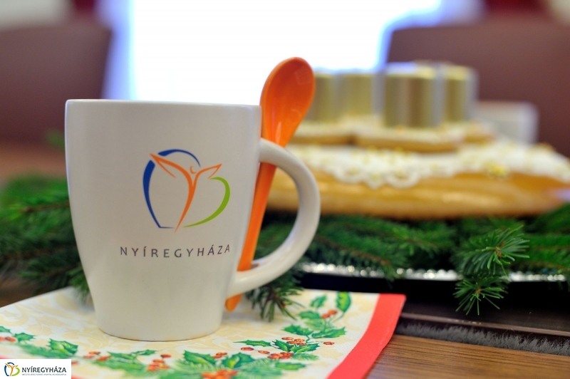 Sajtótájékoztató az Adventi Programokról