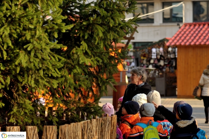 Gyerekek a Karácsonyi Forgatagban