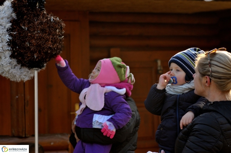 Gyerekek a Karácsonyi Forgatagban