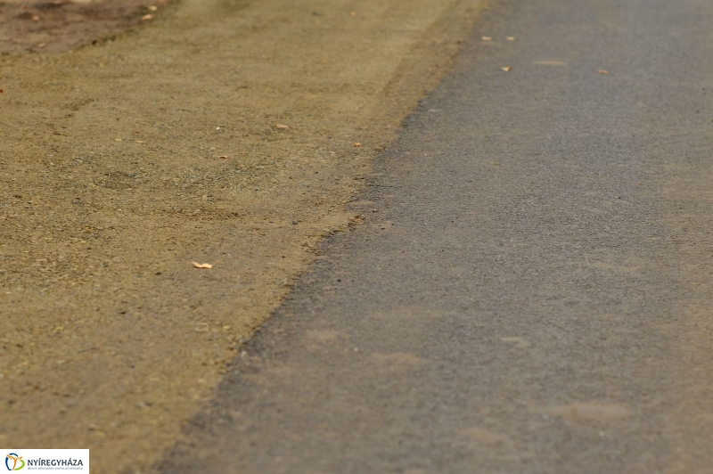 Aszfaltozták a Tujafa utcát