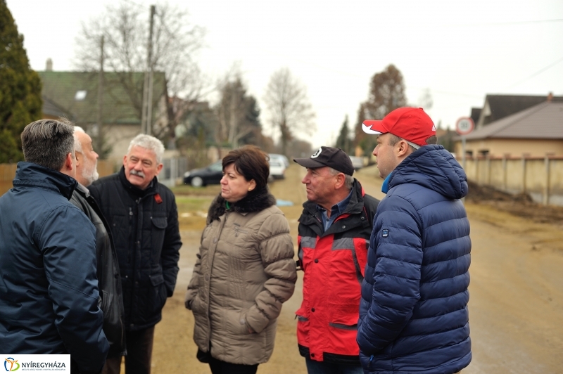 Aszfaltozták a Tujafa utcát