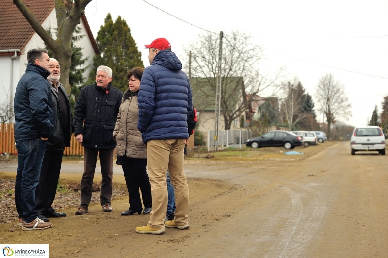 Aszfaltozták a Tujafa utcát