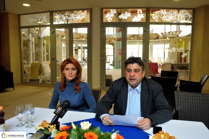 A tízéves Aquarius Élményfürdő sajtótájékoztatója