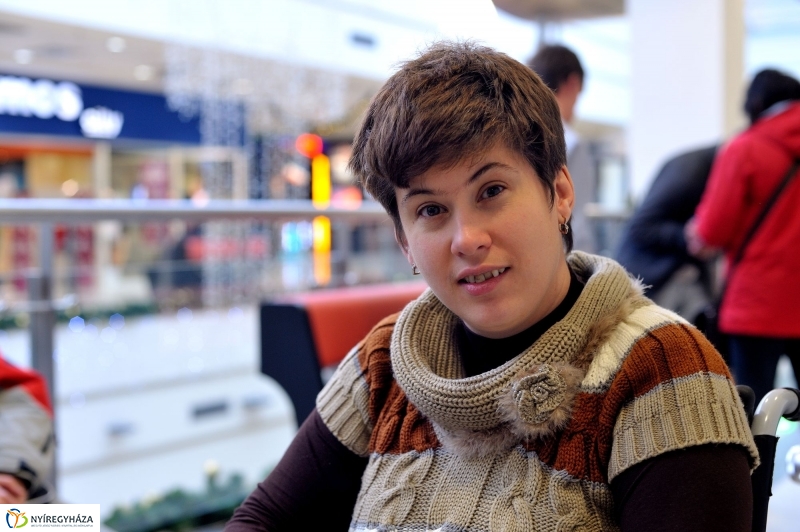 Jótékonysági falinaptár bemutatója