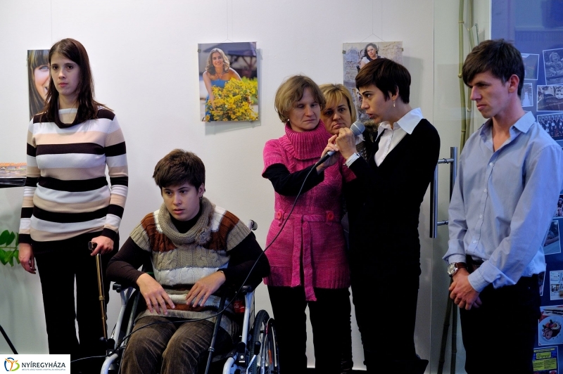 Jótékonysági falinaptár bemutatója