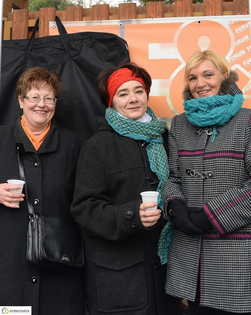 100 forintos nap az Állatparkban