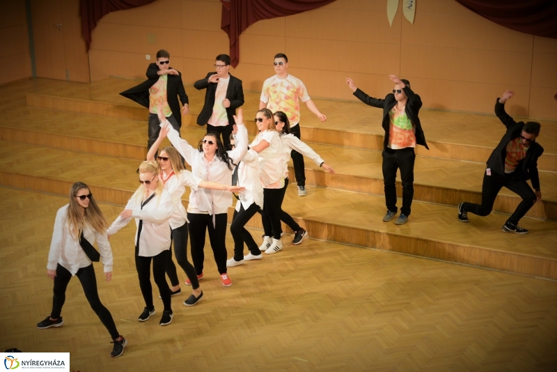 Szalagavató gálaműsor a Sipkayban