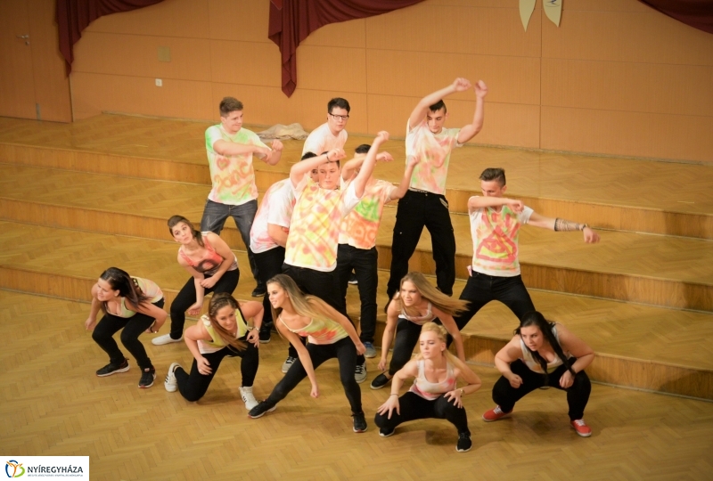 Szalagavató gálaműsor a Sipkayban