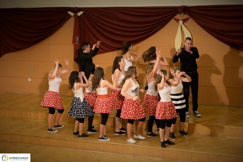 Szalagavató gálaműsor a Sipkayban