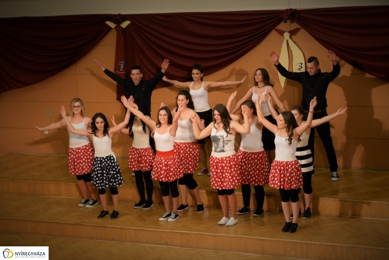 Szalagavató gálaműsor a Sipkayban