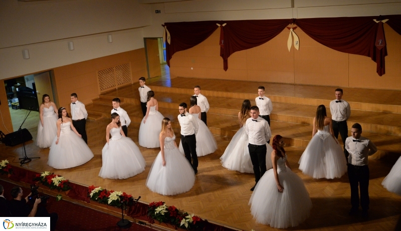 Szalagavató gálaműsor a Sipkayban