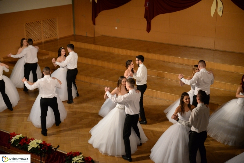 Szalagavató gálaműsor a Sipkayban