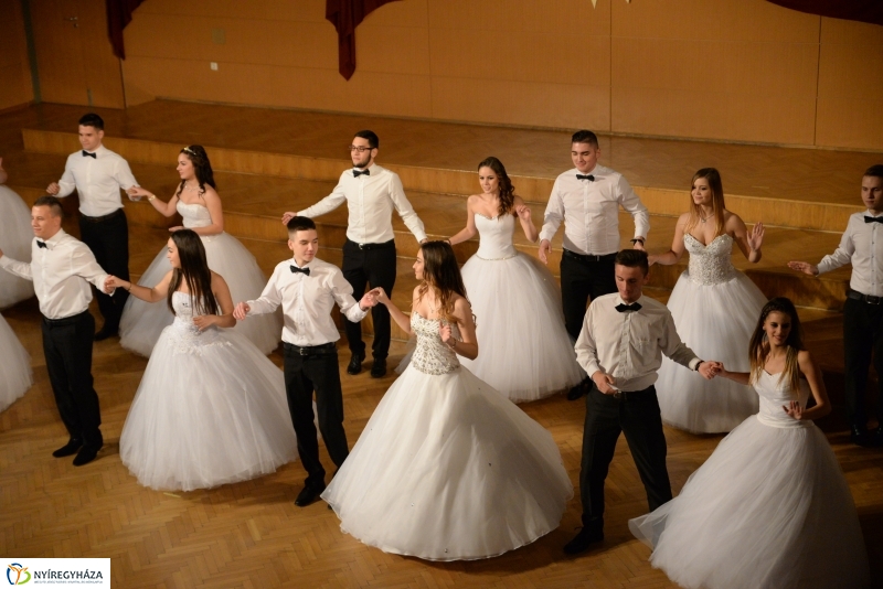 Szalagavató gálaműsor a Sipkayban