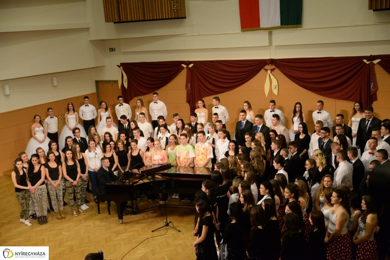 Szalagavató gálaműsor a Sipkayban