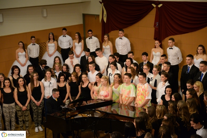 Szalagavató gálaműsor a Sipkayban