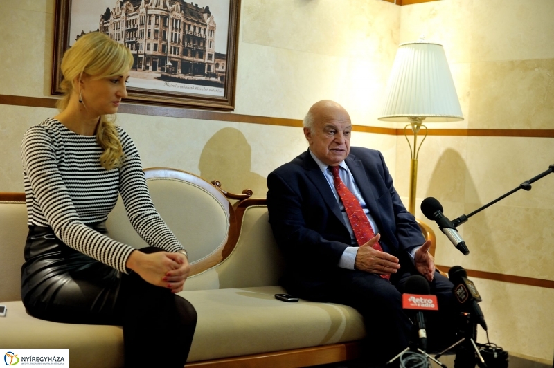 Migrációs válság és átalakuló világrend kerekasztal beszélgetés