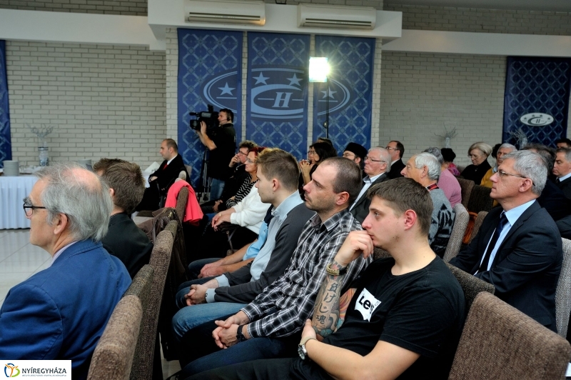 Migrációs válság és átalakuló világrend kerekasztal beszélgetés