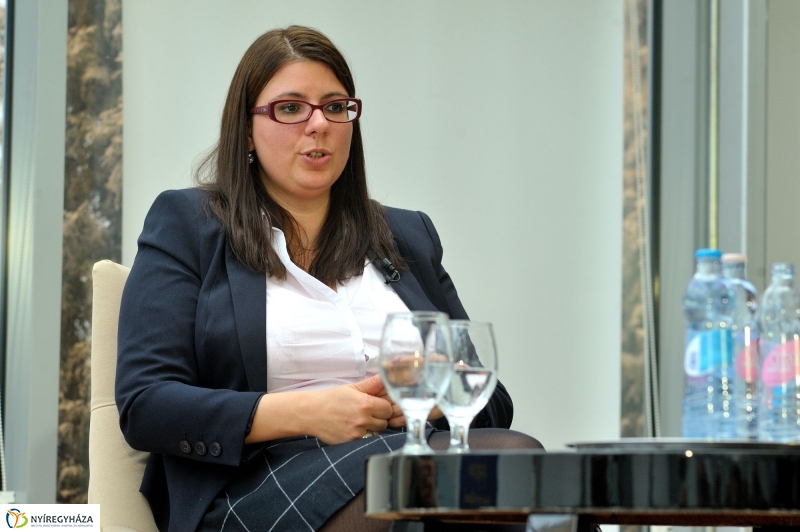 Migrációs válság és átalakuló világrend kerekasztal beszélgetés