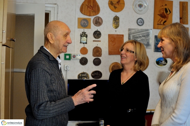 Szépkorú köszöntése - Erdős Jenő