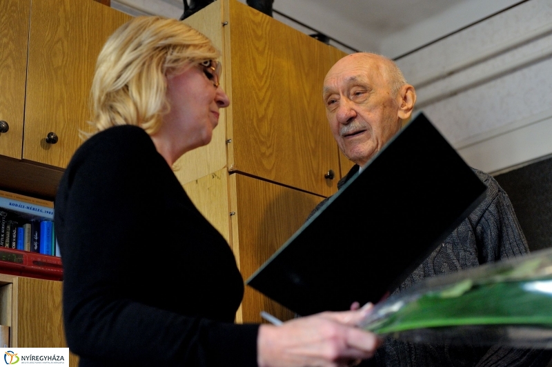 Szépkorú köszöntése - Erdős Jenő