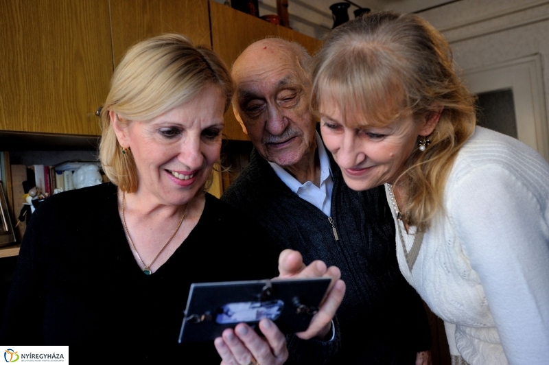 Szépkorú köszöntése - Erdős Jenő