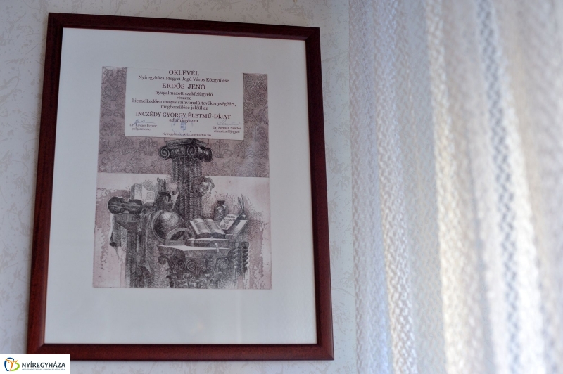 Szépkorú köszöntése - Erdős Jenő