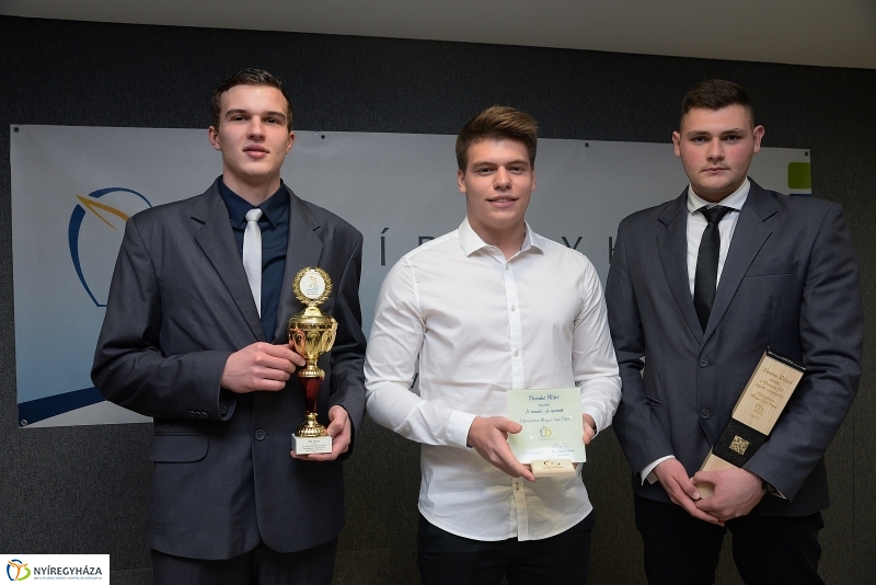 Városi Sportgála-Bajnokok fala 1