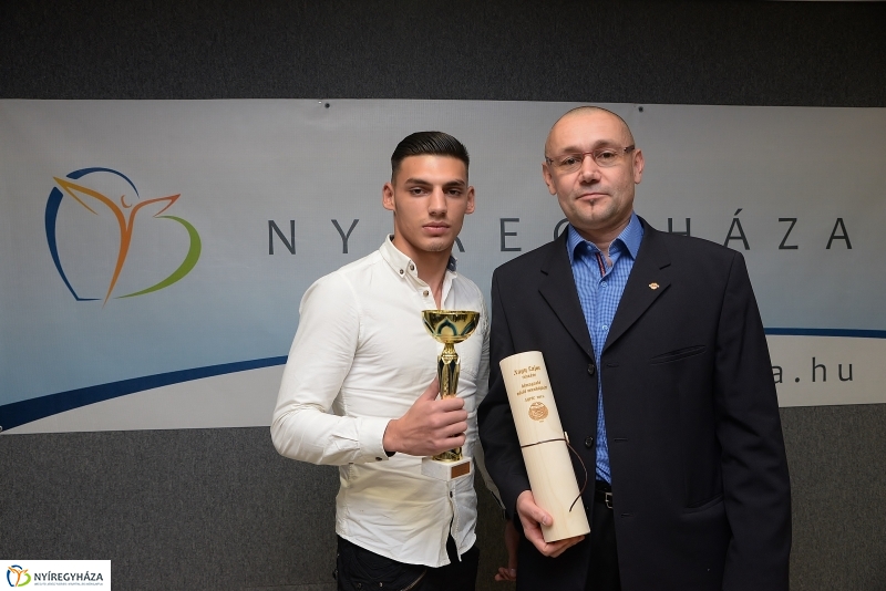 Városi Sportgála-Bajnokok fala 1