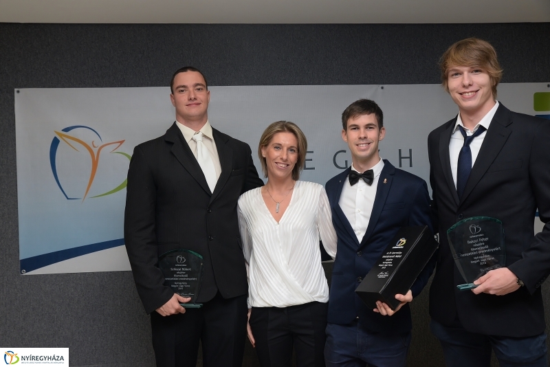 Városi Sportgála-Bajnokok fala 1